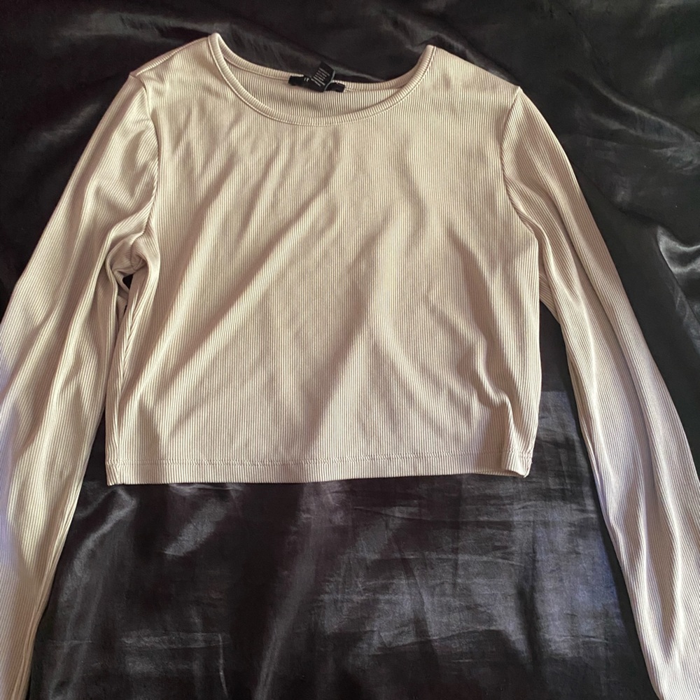 Long sleeve crop top